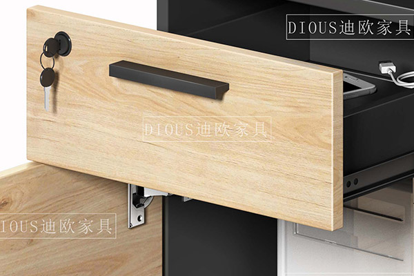 迪歐新現(xiàn)代簡約辦公室經(jīng)理主管辦公桌