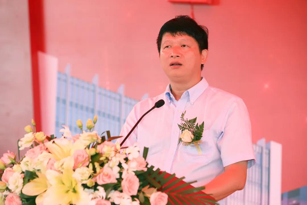 小欖鎮(zhèn)黨委書記黃偉東發(fā)表講話